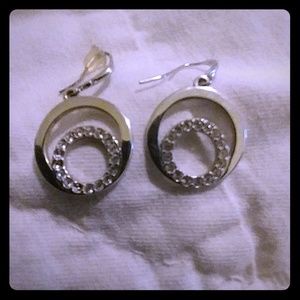 Touchstone Crystal circle necklace set